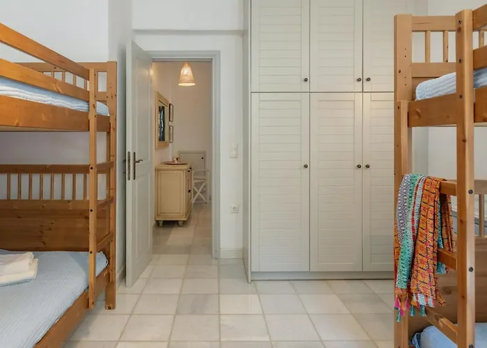 Isterni - 3br Sea View House - Coral Pearl